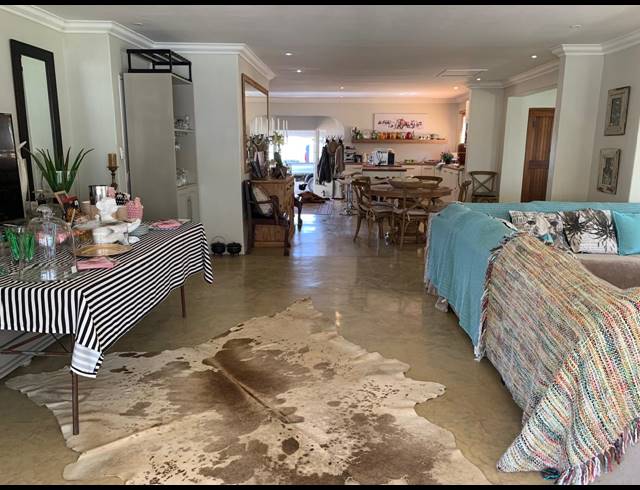 230,000M² FARM RENTED IN KARKLOOF
